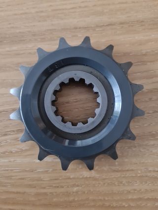 Piñón con goma Yamaha 