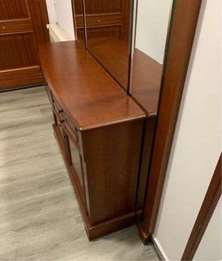 Mueble recibidor con espejo