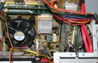 Ordenador INVES CIT 3500A Windows xp + Windows 7