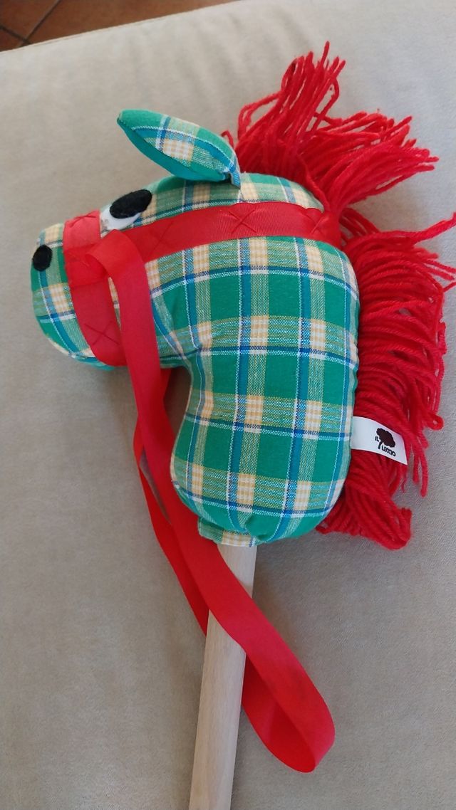 Cavalluccio giocattolo