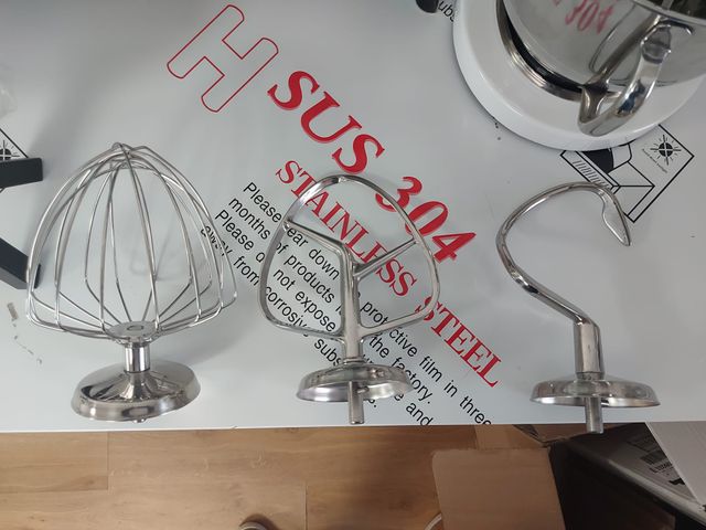 PLANETARIA AP7 PARA BATIR, MEZCLAR Y AMASAR