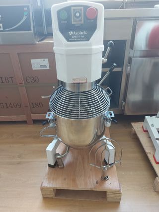 PLANETARIA APS20 PARA BATIR,MEZCLAR Y AMASAR