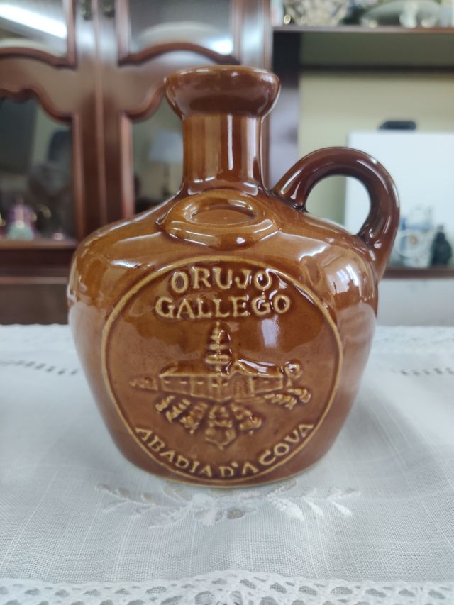 Vecchia scatola di liquori