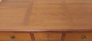 Cómoda madera maciza