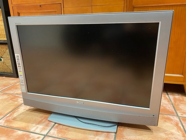 Television SONY modelo KDL32U200