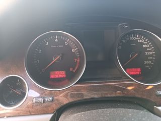 Audi A8 2004
