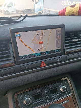 Audi A8 2004