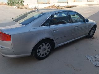 Audi A8 2004
