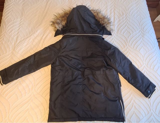 Abrigo Pepe Jeans negro con capucha