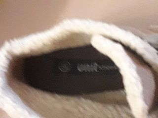 Botín de mujer con borreguito y tacón ancho