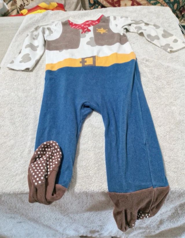 Pijama de una pieza muy comodo