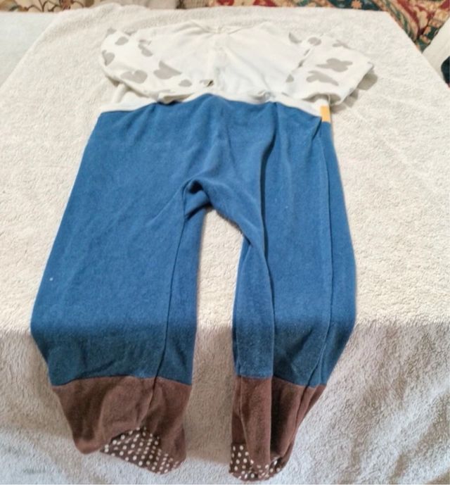 Pijama de una pieza muy comodo