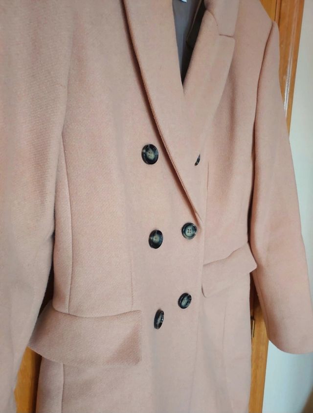 Abrigo Mango nuevo talla M