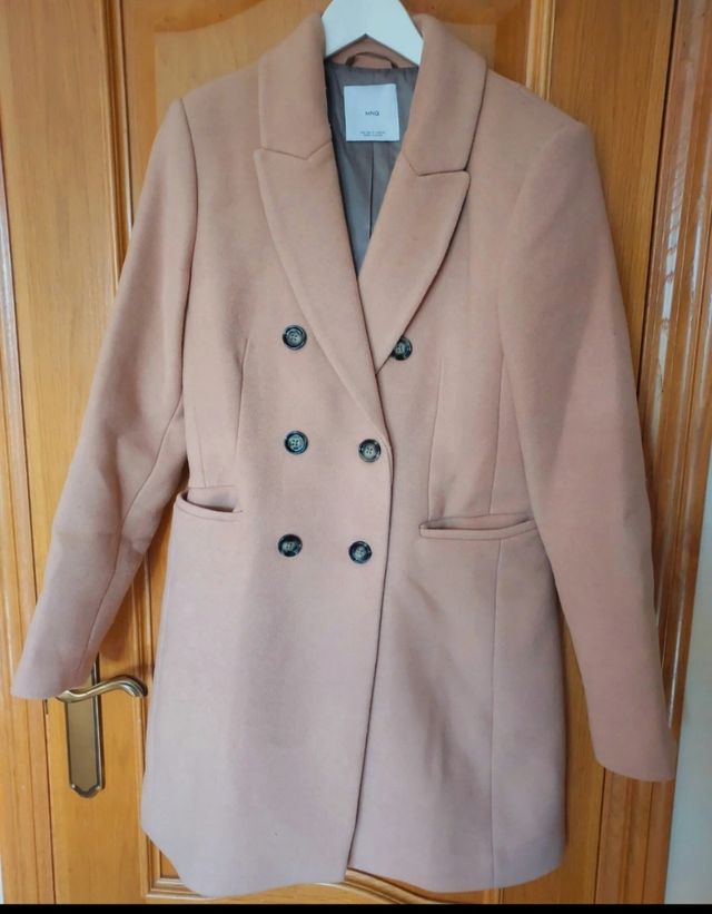 Abrigo Mango nuevo talla M