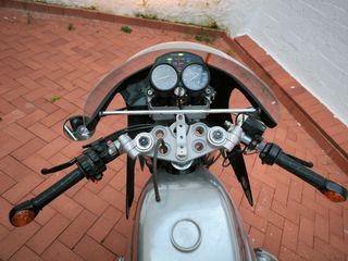 Moto guzzi sp1000