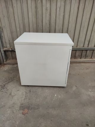 Buck cajonera metálico con ruedas