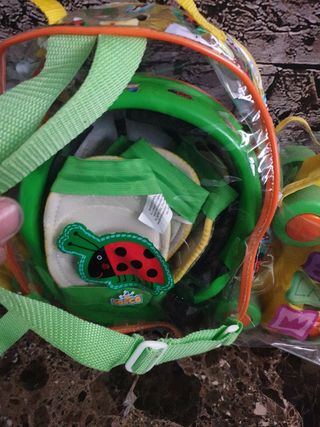 Mochila patines Ben y Holly y casco