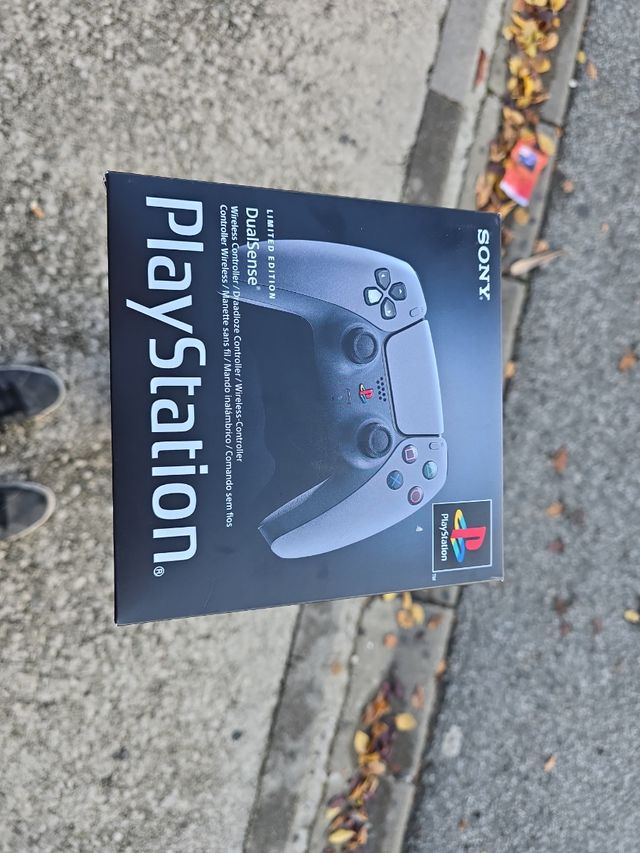 Mando ps5 30 aniversario