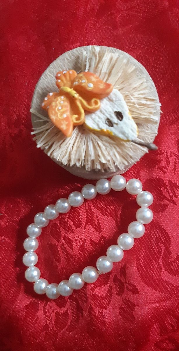 Bracciale con perle elasticizzato