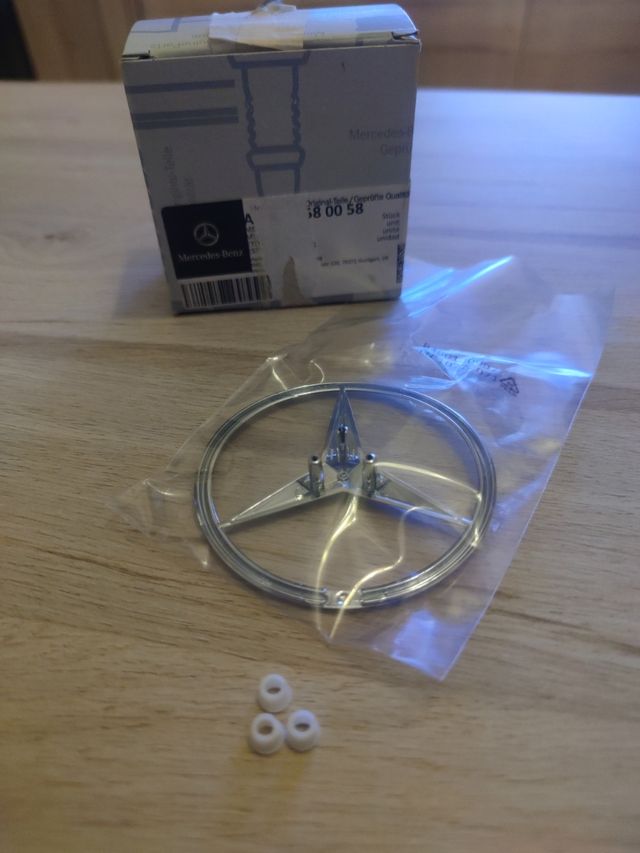 Estrella Mercedes Benz