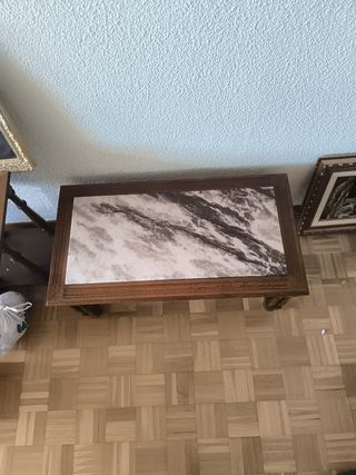 Mesa de mármol y madera para salón