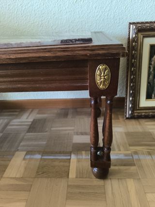 Mesa de mármol y madera para salón