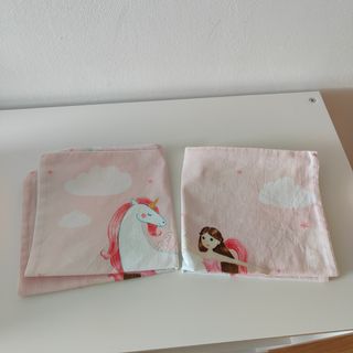 Manta y fundas de cojín de unicornio