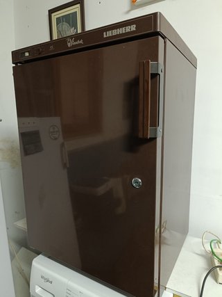 Se vende vinoteca