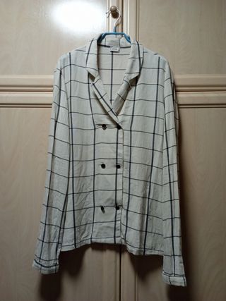 Blusa mujer , nueva , es cruzada