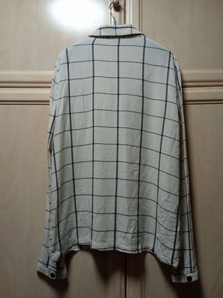 Blusa mujer , nueva , es cruzada