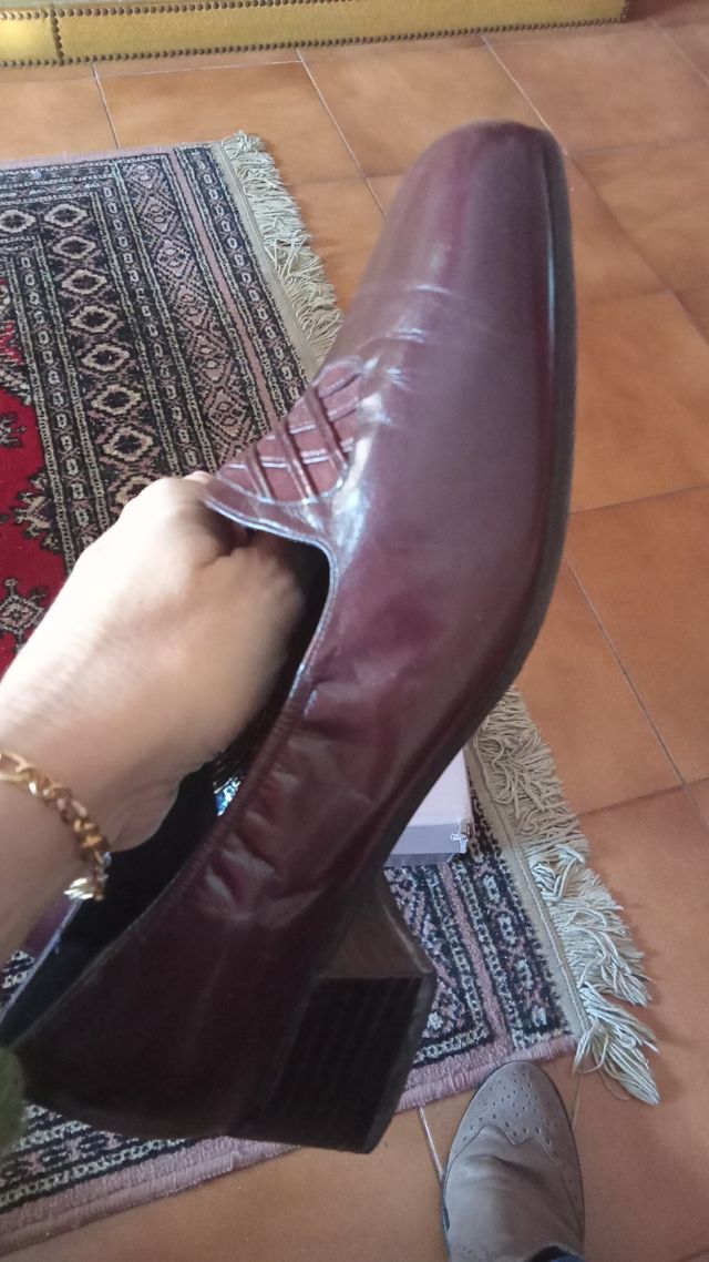 Zapatos N°38 Piel Ancho especial tienda Silvio 