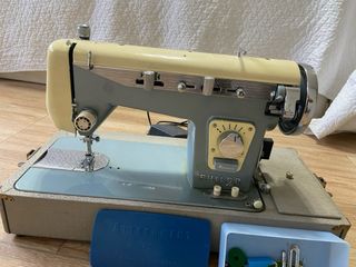 Maquina de coser/costura PHILCO MATIC