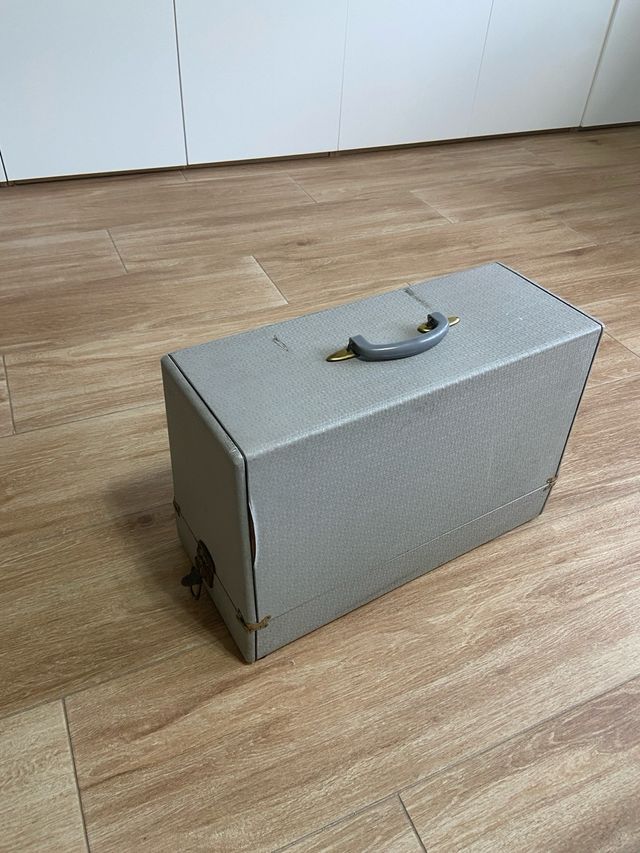 Maquina de coser/costura PHILCO MATIC