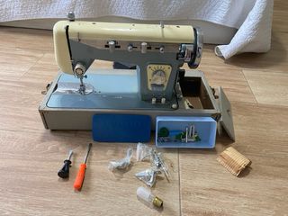 Maquina de coser/costura PHILCO MATIC