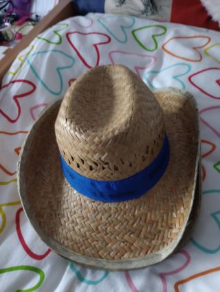 Tres sombreros de paja de Disney