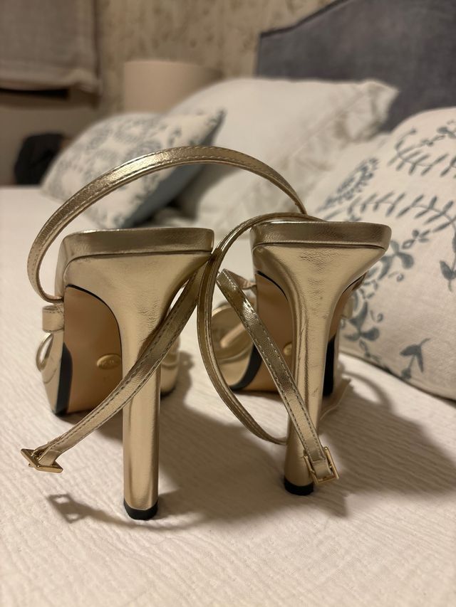 Sandali Zara dorati