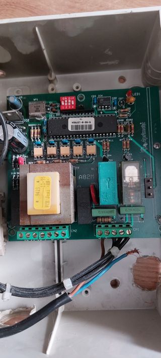 Cuadro maniobra puerta garaje