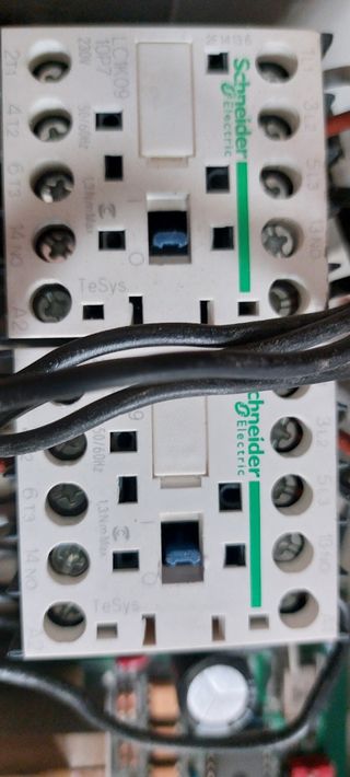 Cuadro maniobra puerta garaje