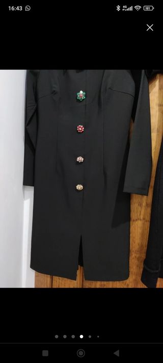 Vestido negro pedreria