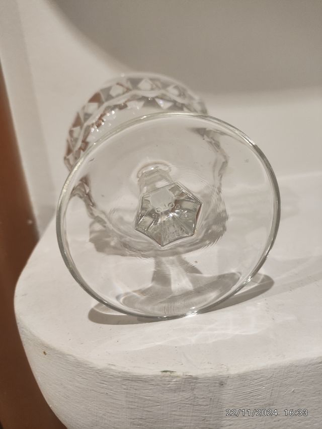 5 copas de champán.