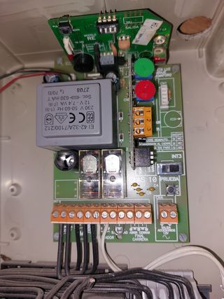 Cuadro maniobra puerta garaje