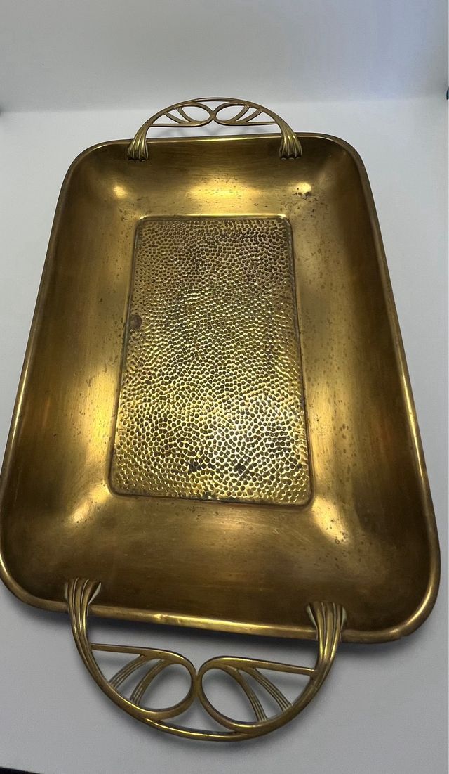 Bandeja de latón art déco