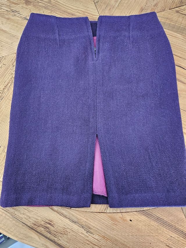 Conjunto chaqueta y falda