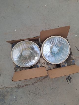 SEAT 1400C pareja faros faessa