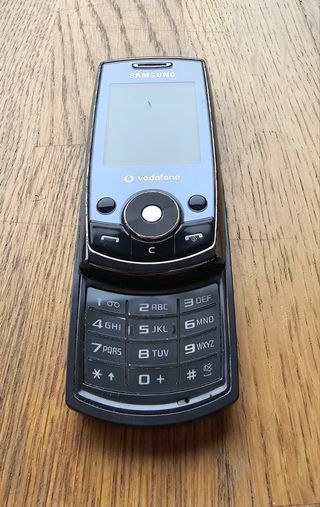 Samsung vintage V700