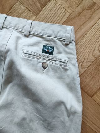 Pantalón chino beis con pinza