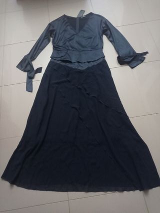 Vestido azul marino de chica nuevo. 