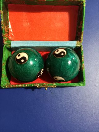 Vintage 2 Palline vibranti per esercizi di baoding