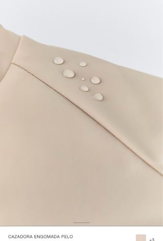 Cazadora impermeable Zara