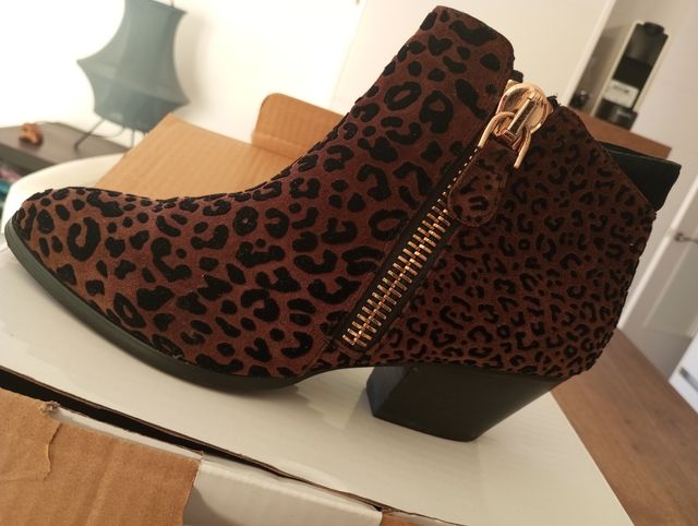 Botines alta calidad leopardo38,5por 20 euros